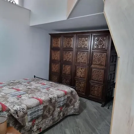 בית אירוח Di Kentia