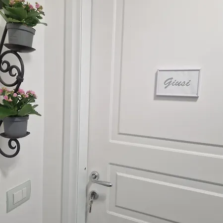 Di Kentia ホームステイ サッサリ