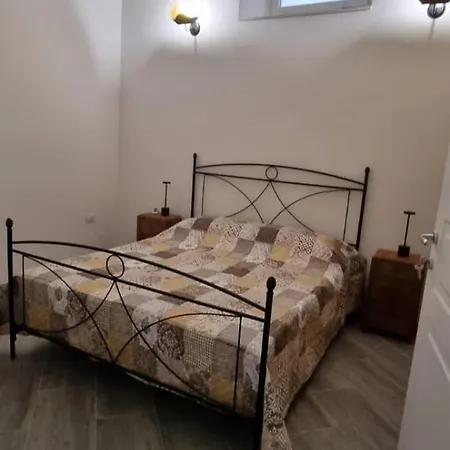 Di Kentia * Sassari